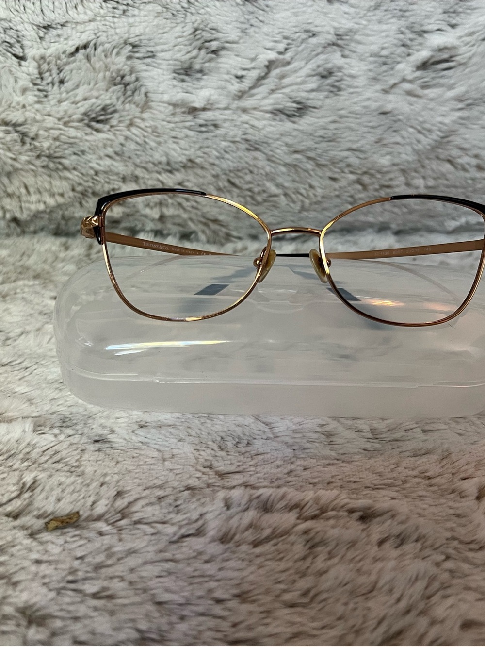 Women's Tiffany and Co gold metal and black cat eye frames - Picture 2 of 15